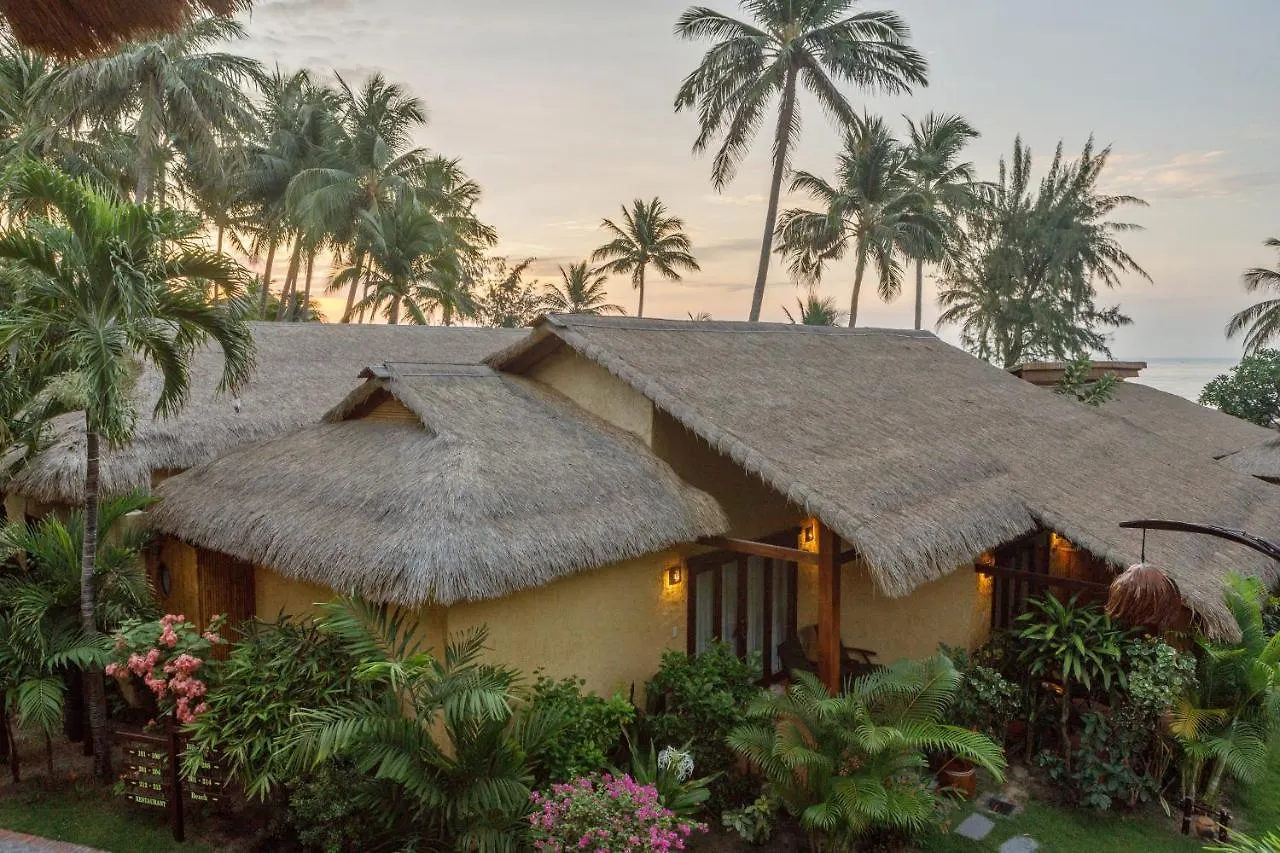 Bamboo Village Beach Resort & Spa Phan Thiet 4*,