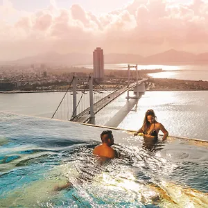 Otel Wyndham Golden Bay Da Nang